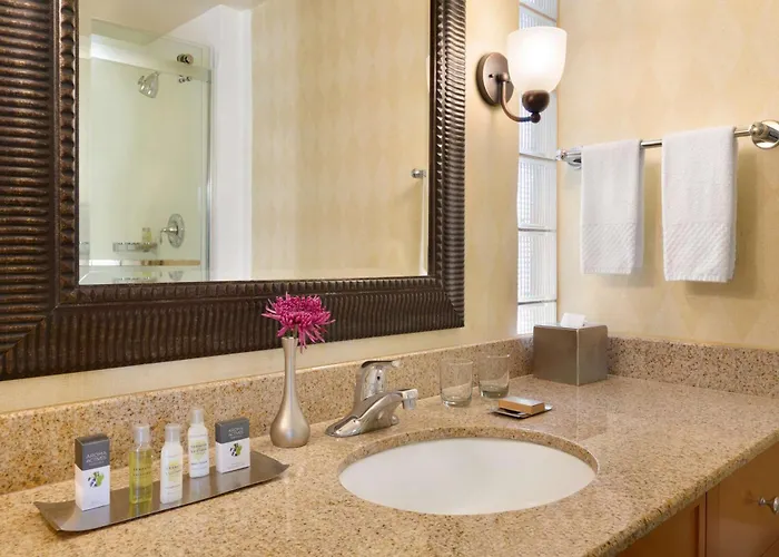Doubletree By Hilton Paradise Valley Resort 4*
