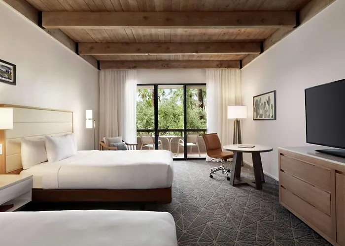 Doubletree By Hilton Paradise Valley 4*