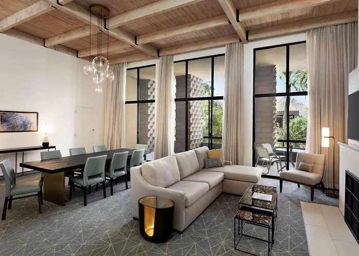 Doubletree By Hilton Paradise Valley Resort 4*